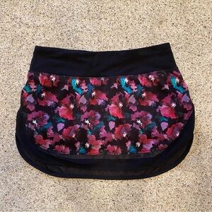 EUC Lululemon Hotty Hot skort